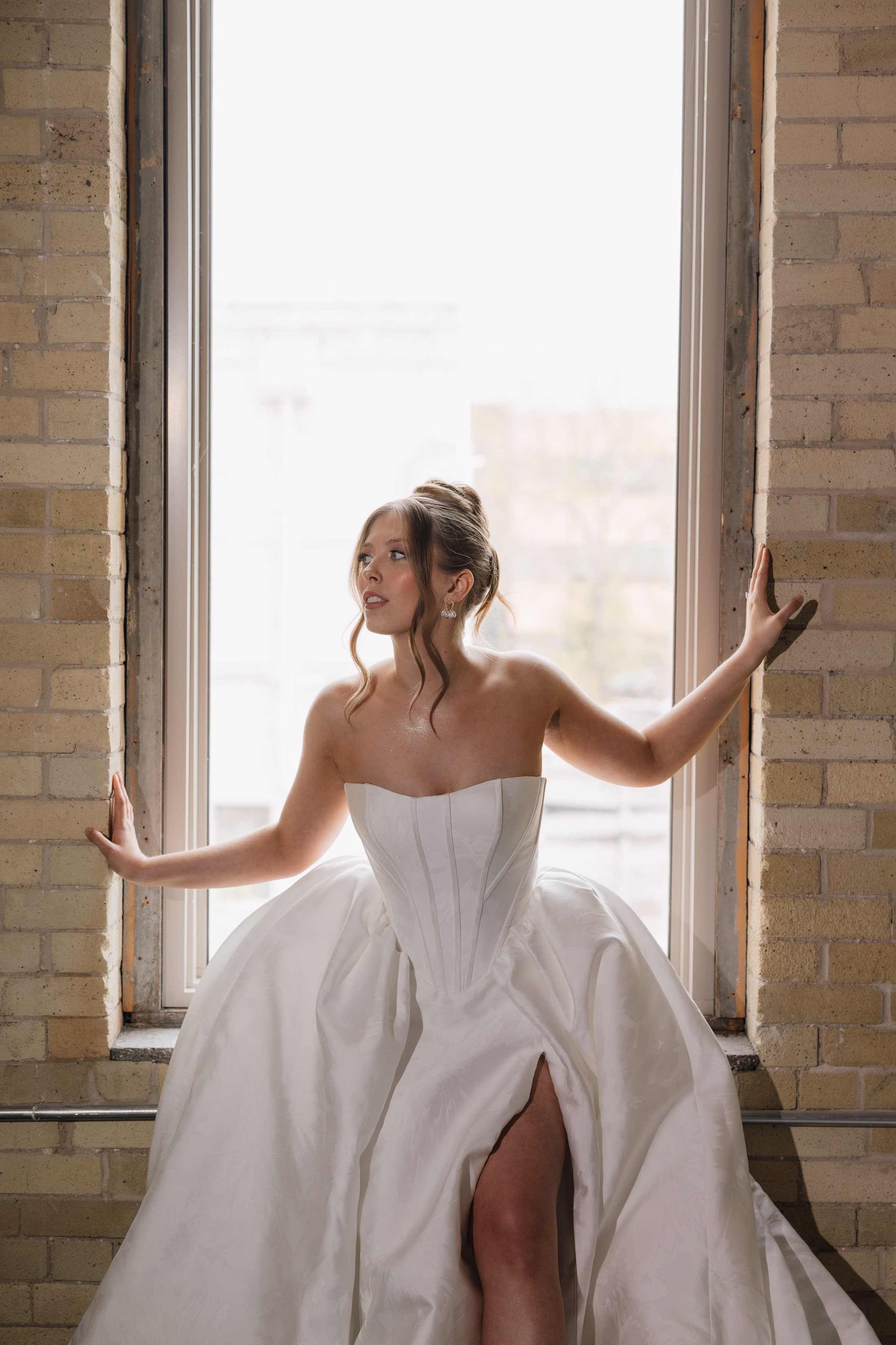 White-Dress-Bridal-Boutique-wedding-event-gown-dress-formalwear-Milwaukee-Wisconsin-9