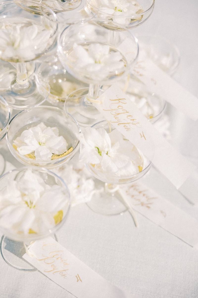 1215002-50825-l-564833ubA6av