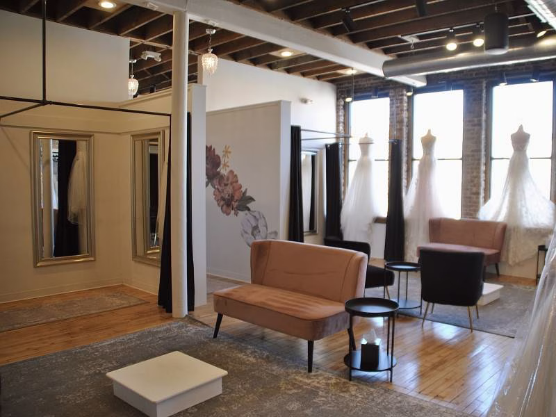 1215411-50835-l-56483NYtY5Av