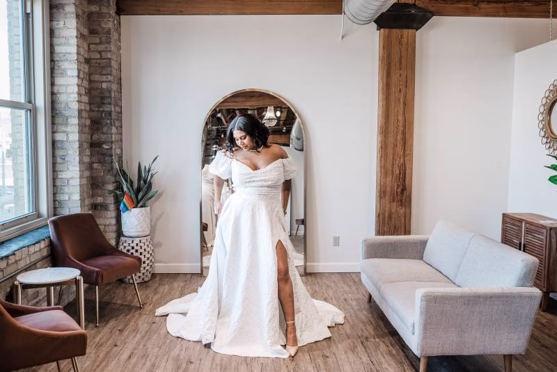 1218016-50895-l-564832AQAVyH