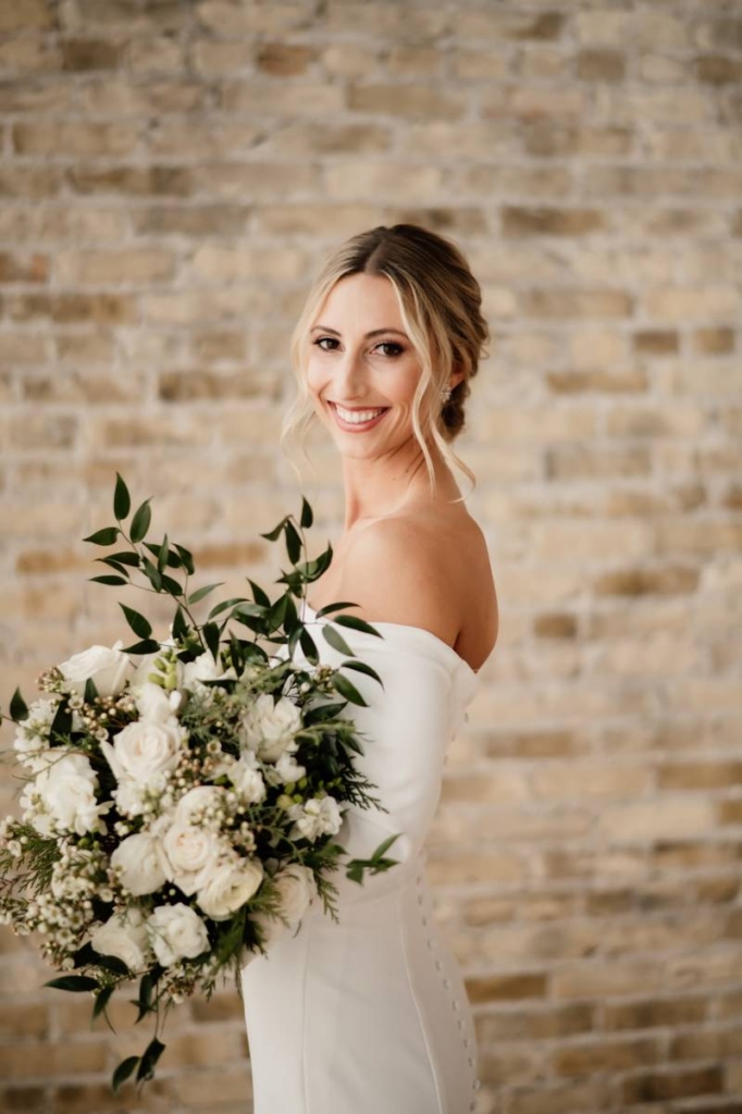 1218057-50898-l-56483UTuteRa