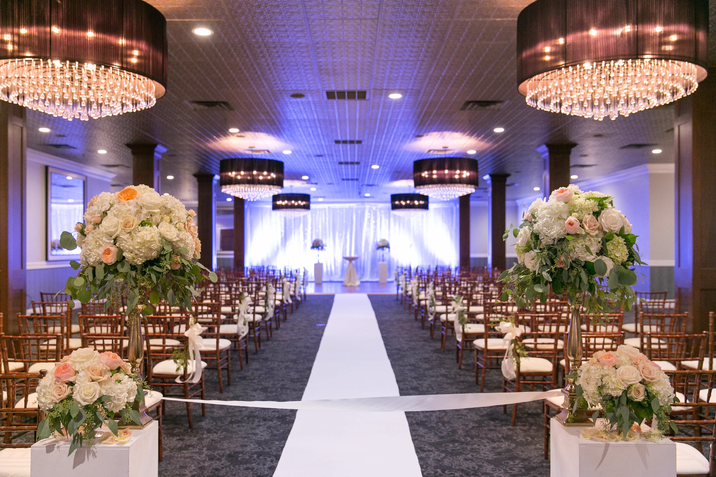 Delafield-Hotel-Wedding-event-venue-southern-Wisconsin-Milwaukee-