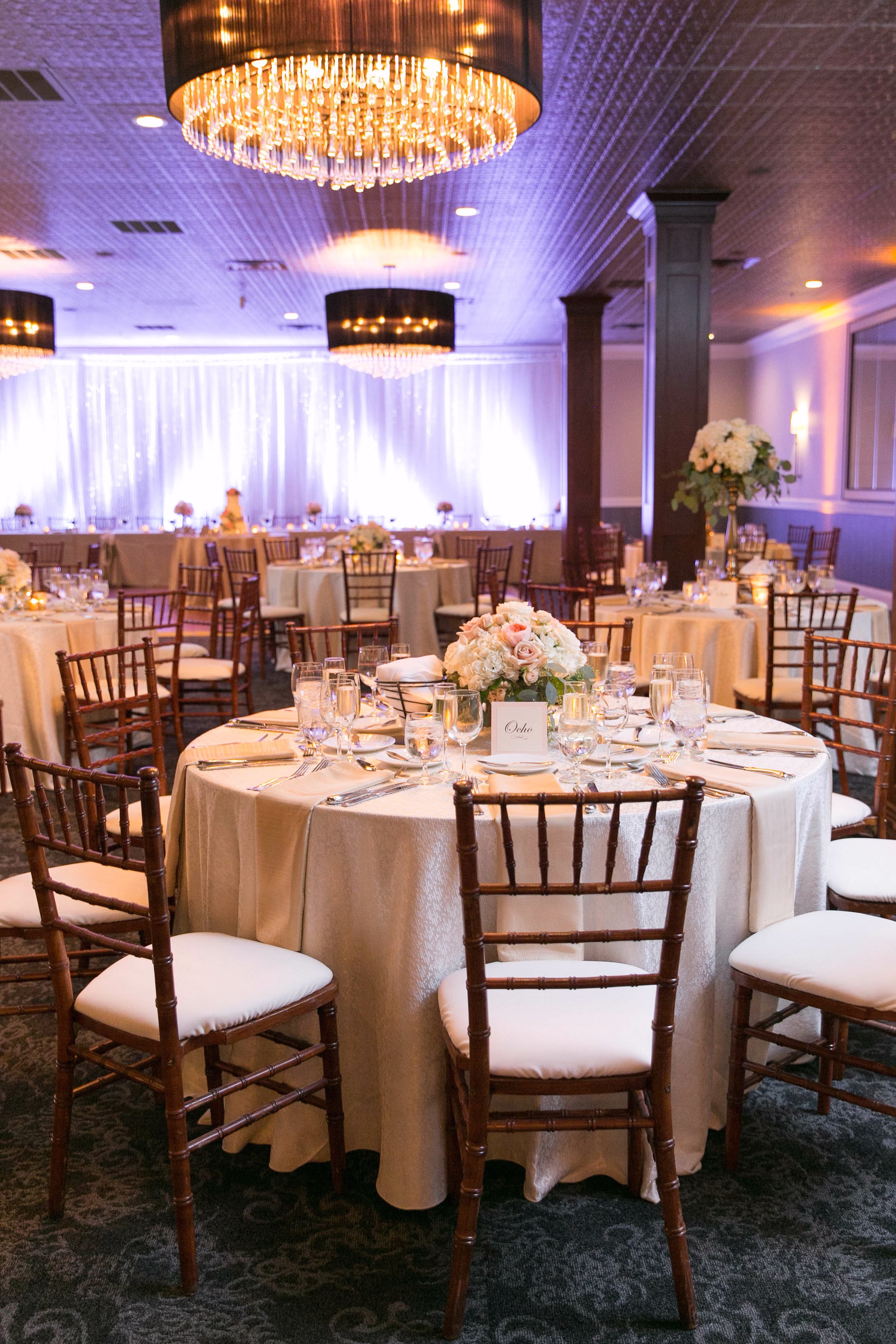 Delafield-Hotel-Wedding-event-venue-southern-Wisconsin-Milwaukee-2