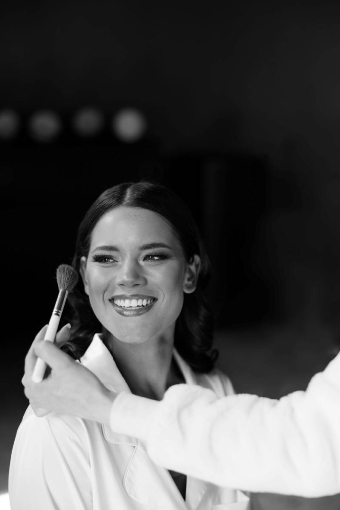 1223863-51061-l-564833AjurYL