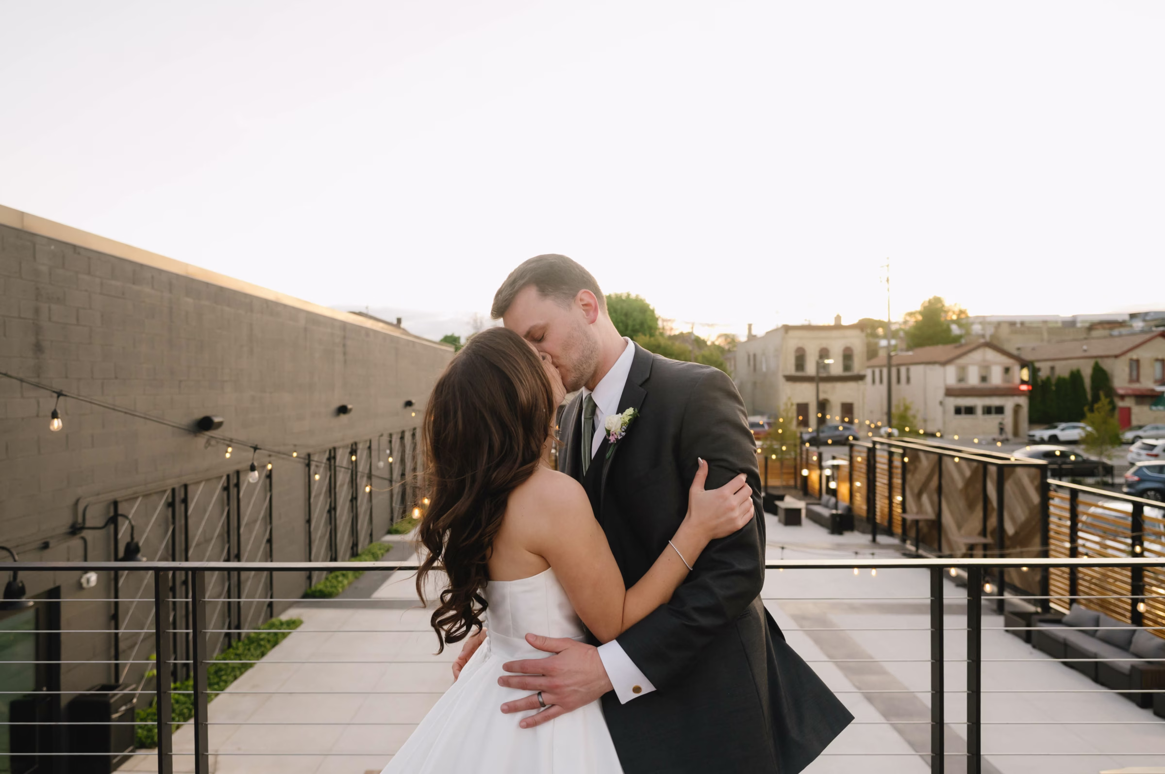 ZOE & BRENDAN WEDDING