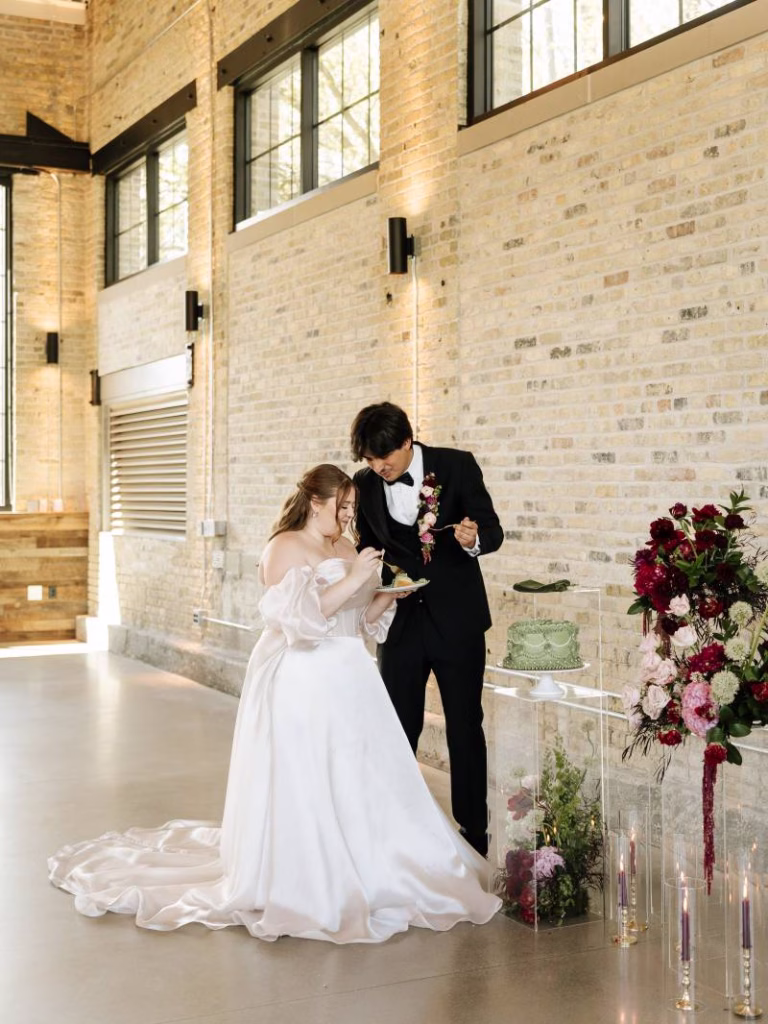 1235586-51539-l-56483yrAgaNU