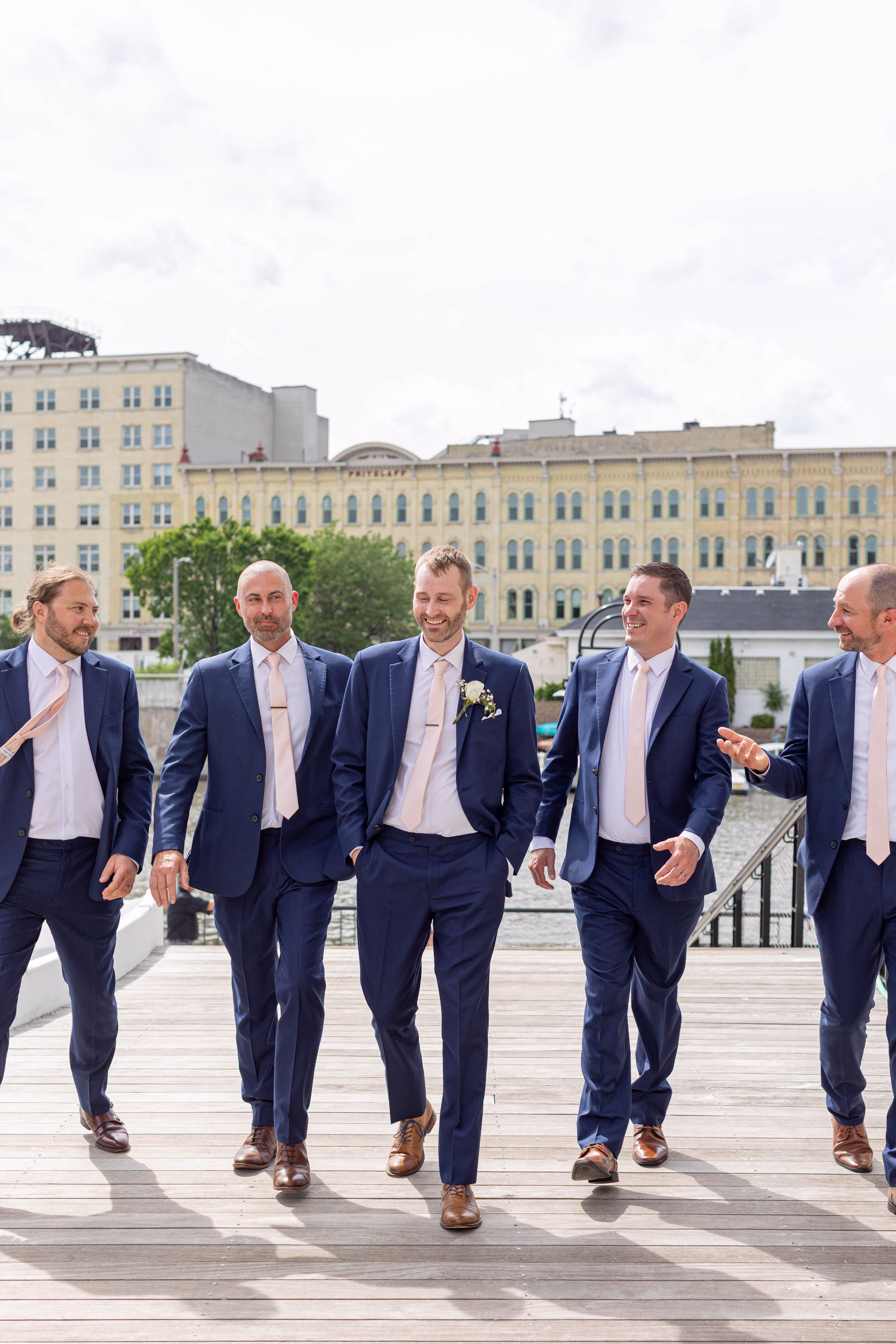 Ampersand-Photography-wedding-event-lifestyle-photos-Milwaukee-Wisconsin.-5